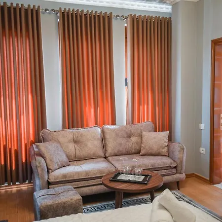 Vila 3 *