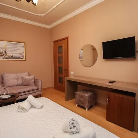 Villa 3 Korce