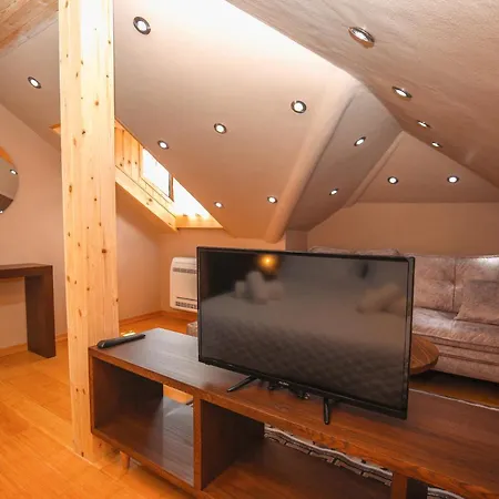 3 Villa *
